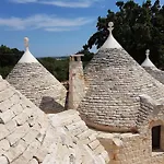 Almapetra Trulli Nyaraló *