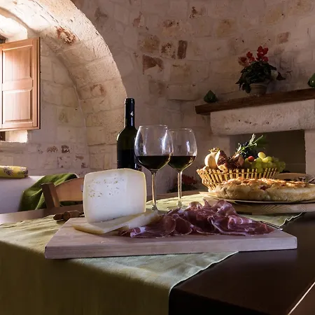 Almapetra Trulli Локоротондо