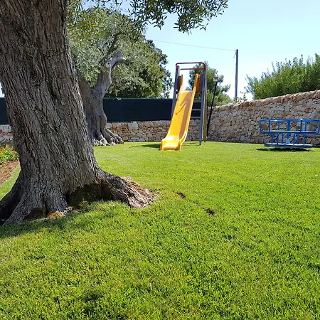 Almapetra Trulli * Locorotondo