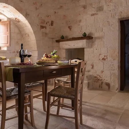 Almapetra Trulli *