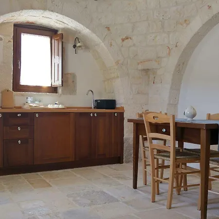 Almapetra Trulli